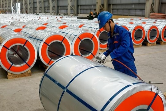 Thép Trung Quốc bị áp thuế, một doanh nghiệp Việt đã kịp xoay trục từ đầu năm