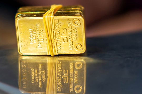 Giá vàng chiều nay 12/6: Sôi động nhất tuần