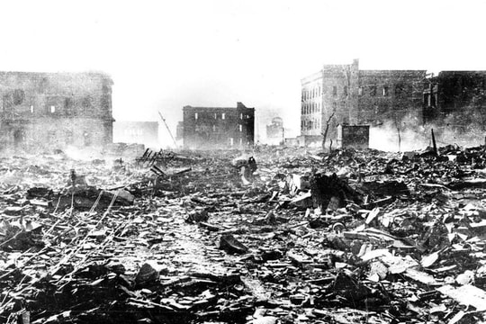 Vũ khí nặng chưa đầy 5 tấn nhưng mang sức mạnh của 15.000 tấn thuốc nổ, xóa sổ cả một thành phố chỉ trong vài giây