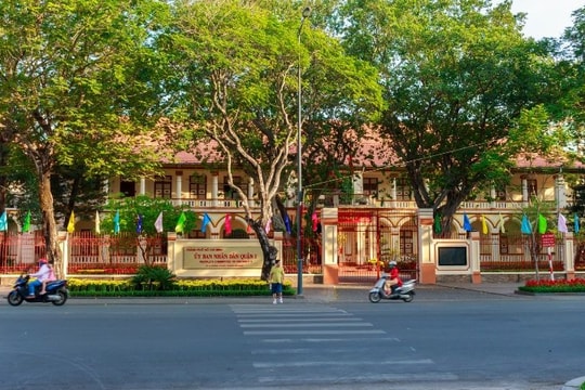 Sau sáp nhập, trụ sở UBND của quận giàu nhất TP.HCM sẽ trở thành nơi làm việc mới của một phường