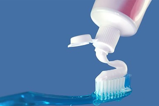 Câu chuyện thương hiệu: Dạ Lan – Khi niềm tự hào việt gục ngã trước gã khổng lồ Colgate