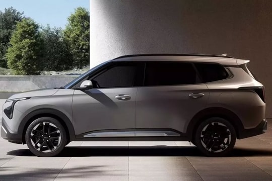 KIA ra mắt mẫu MPV 7 chỗ giá chỉ hơn 300 triệu đồng