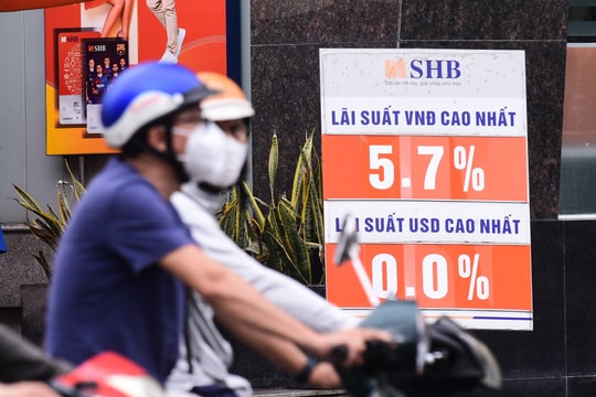 Lãi suất ngân hàng hôm nay 13/6: Một nhà băng tầm trung "tạo sóng"