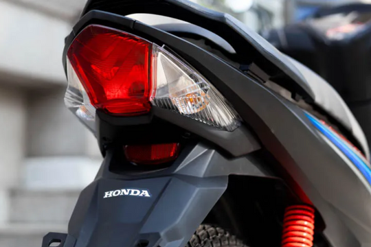 Honda giảm giá mạnh tay mẫu xe máy số chỉ tiêu thụ 1L xăng/64km