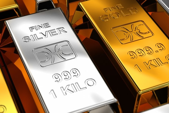 Giá bạc hôm nay 15/6: Đột ngột giảm, trái chiều đà tăng của giá vàng