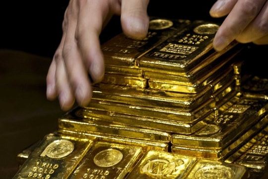 Giá vàng chiều nay 15/6: Giữ đỉnh lịch sử