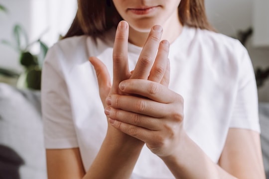 Cơ thể bạn đang "thì thầm" điều gì mỗi sáng? 5 dấu hiệu bạn nên lắng nghe ngay