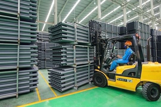 Tín hiệu cổ phiếu hôm nay: Ông lớn ngành nhựa lọt vào tầm ngắm nhà đầu tư