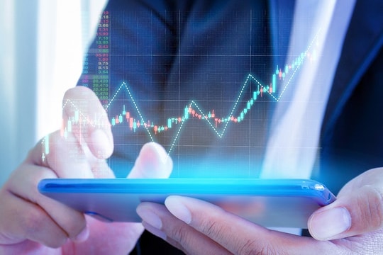 Kịch bản phiên sáng 18/6: VN-Index hướng đến mốc 1.360