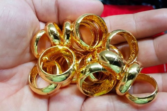 Giá vàng nhẫn hôm nay 1/11: Hiếm hoi có thương hiệu giảm nhẹ