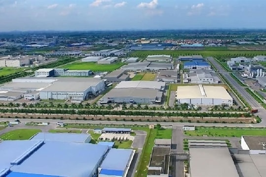 Cổ phiếu khu công nghiệp thị giá hơn 150.000 đồng rục rịch lên HOSE