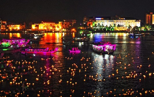 Ca Huế trên sông Hương: Một lần nghe, cả đời thương nhớ