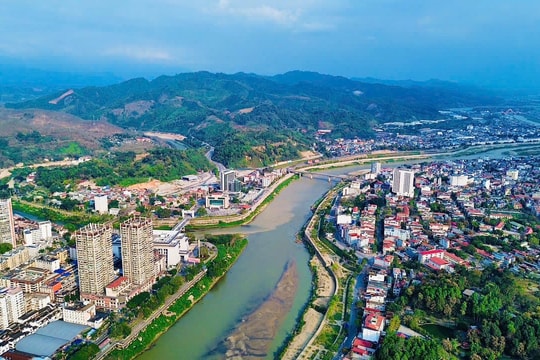 Chuẩn bị cho sáp nhập, Lào Cai đánh dấu ngày đầu tiên thử nghiệm mô hình cấp xã mới như thế nào?