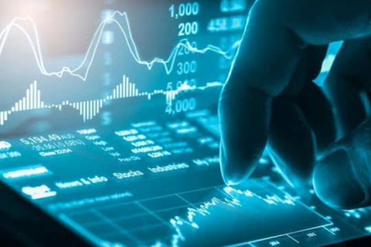 Công ty chứng khoán đẩy mạnh nâng thế và lực