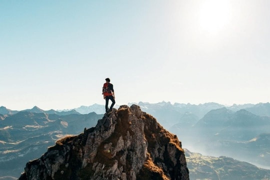 Phá đỉnh lịch sử khi tăng gần gấp rưỡi, cổ phiếu doanh nghiệp cảng biển này có gì hot?