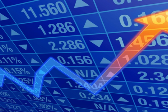 Cổ phiếu chứng khoán dẫn sóng thanh khoản, dòng tiền “đặt cược” vào nhịp hồi mới?