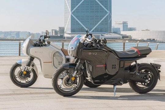 Trải nghiệm mẫu xe mệnh danh “gã phong trần không xăng”: Êm ái, sắc lạnh và không cần phải hét lên để nổi bật