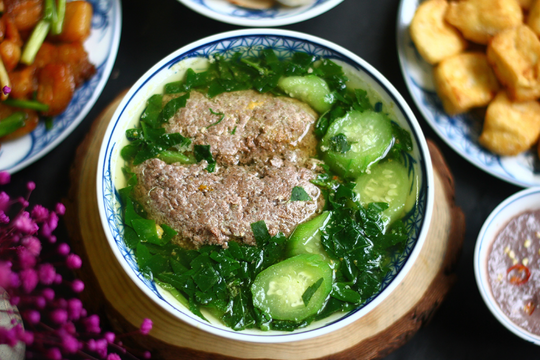 Loại rau rẻ bèo ở chợ lại giàu canxi hơn cả sữa, thực phẩm vàng cho xương khớp