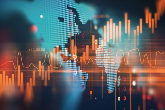 Tâm điểm dòng tiền phiên 30/6: Tìm đến cổ phiếu đầu ngành, nhóm đầu cơ hạ nhiệt