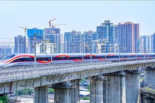 Chi hàng tỷ đô cho đường sắt cao tốc, tốc độ khai thác sánh ngang châu Âu, vì sao câu chuyện thu hồi vốn vẫn xa vời?