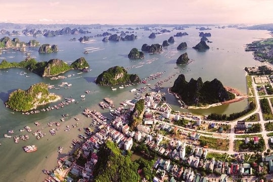 Thương cảng quốc tế đầu tiên Việt Nam chính thức lên đặc khu