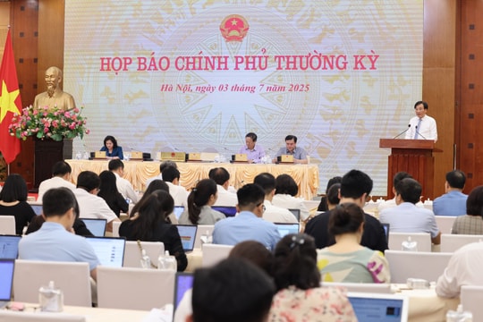 Họp báo Chính phủ: Kinh tế 6 tháng tốt hơn trên hầu hết các lĩnh vực