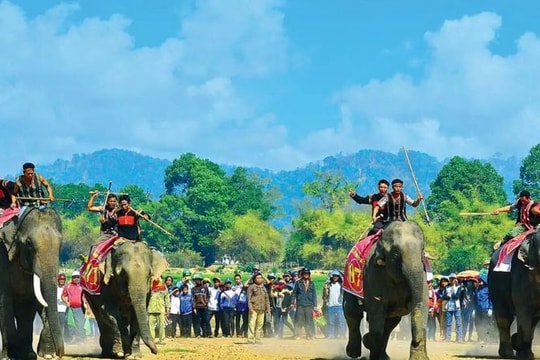 Sau sáp nhập, đây là xã lớn nhất cả nước, có diện tích gần bằng một nửa tỉnh Hưng Yên