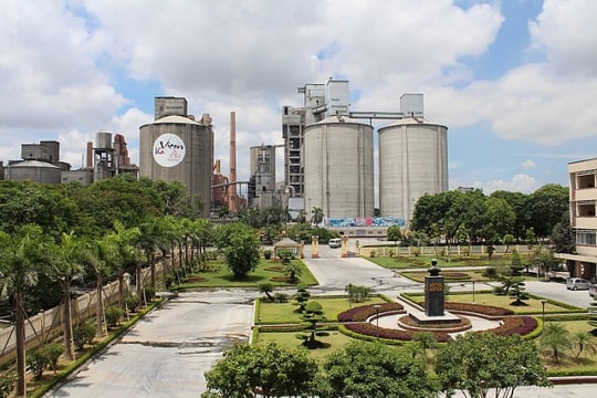 Một đại gia xi măng bất ngờ báo lãi trăm tỷ trong 6 tháng đầu năm