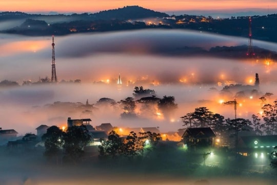 Tỉnh lớn nhất Việt Nam sau sáp nhập sở hữu "thành phố châu Âu" của Đông Nam Á: Lạnh quanh năm, mộng mơ như cổ tích