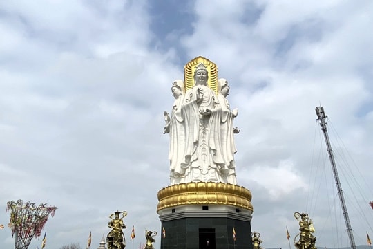 Đường sắt cao tốc Bắc – Nam vận hành: Sẽ chạm tới ngôi chùa có tượng Phật 4 mặt lớn nhất miền Bắc, tọa lạc giữa núi rừng Thanh Hóa