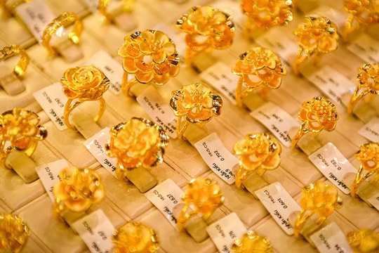 Giá vàng nhẫn hôm nay 8/7: Tiếc cho ai chưa kịp mua hôm qua