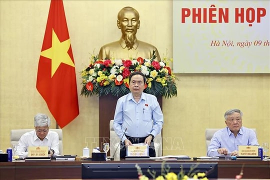 Phiên họp thứ nhất Hội đồng Bầu cử quốc gia