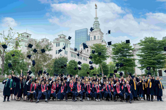 Ngôi trường đại học trẻ nhất lọt top 5 sao quốc tế: Học phí hơn 3 tỷ/năm, công việc có thể "bỏ túi" 200.000 USD/năm