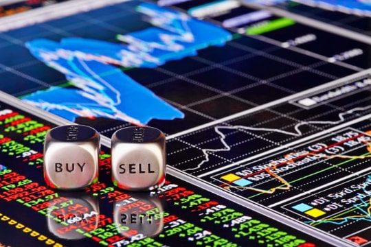 Cổ phiếu tiêu điểm hôm nay 8/7: SAB, PVS