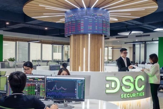 DSC báo lãi đậm quý II, bất ngờ tung chương trình “thực tập số” gây chú ý cả thị trường