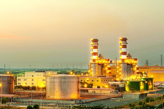 Ông lớn điện khí thắng lớn nửa đầu năm, sắp vận hành thương mại dự án LNG tỷ đô