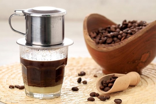 Giá cà phê hôm nay 13/7: Cà phê Robusta "rớt thẳng đứng", thị trường nội địa vẫn neo đỉnh