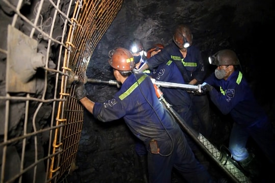 24 công việc được nghỉ hưu sớm 10 năm mà vẫn nhận đủ lương hưu