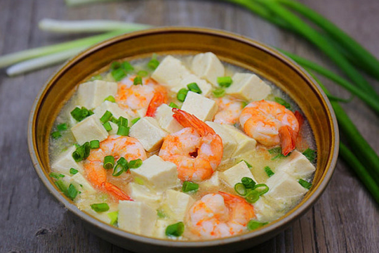 Ăn ba loại thực phẩm này mỗi ngày giúp người cao tuổi sống thọ trên 85 tuổi