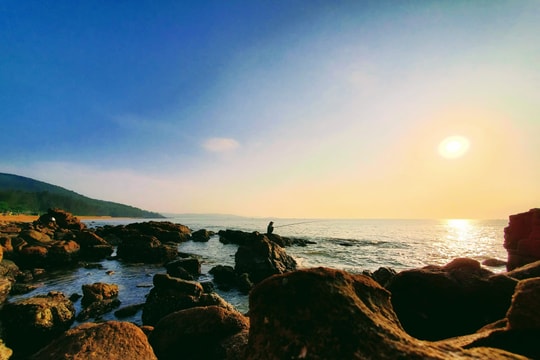 Có một “Nha Trang thu nhỏ” cách Hà Nội 230km: Bãi biển đẹp mê mẩn, cát vàng, biển xanh, giá rẻ bất ngờ