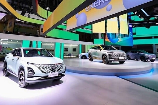 Một doanh nghiệp ô tô mở rộng sang xe điện kỳ vọng tạo bước ngoặt sau thời gian dài khó khăn