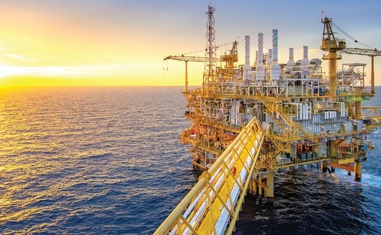 Doanh nghiệp dầu khí được khuyến nghị đầu tư nhờ kỳ vọng tăng trưởng từ hợp đồng hàng trăm triệu USD