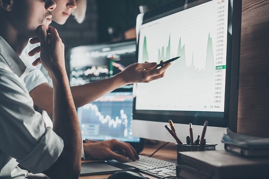 Khối ngoại tiếp đà bán ròng phiên VN-Index lỡ hẹn mốc 1.500 điểm