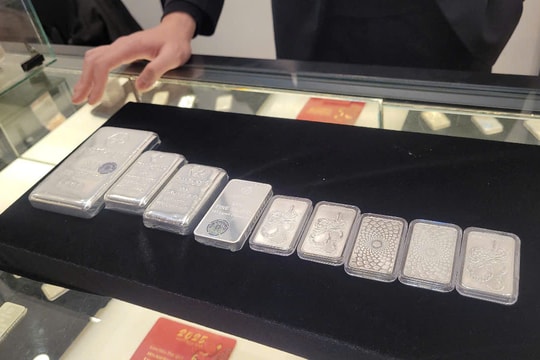 Giá bạc hôm nay 20/7: Hạ nhiệt sau phiên tăng mạnh