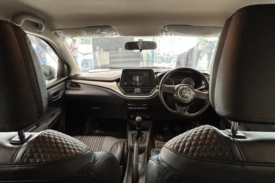 "Khiêu chiến" với ô tô điện, Suzuki trình làng chiếc xe xăng giá chưa tới 200 triệu: Đẹp long lanh, trang bị "xịn sò"