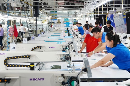 Doanh nghiệp dệt may phía Bắc lập đỉnh lợi nhuận, kín đơn hàng đến cuối năm 2025