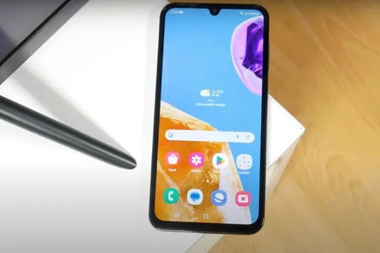 Trải nghiệm “vua pin trâu” dưới 4 triệu: Cày 2 ngày chưa hết, mượt hơn cả iPhone bản thường, lại có luôn 5G