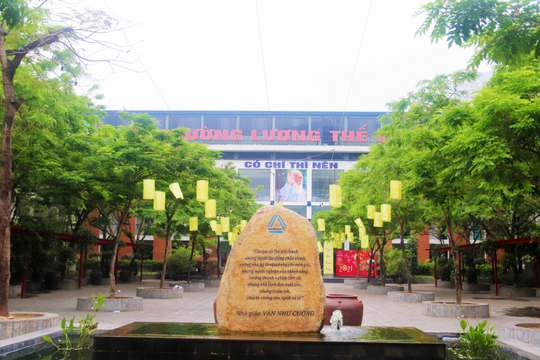 Ngôi trường tư thục duy nhất tại Hà Nội "sản sinh" nhiều bài thi điểm cao tuyệt đối, học phí "rẻ" giật mình