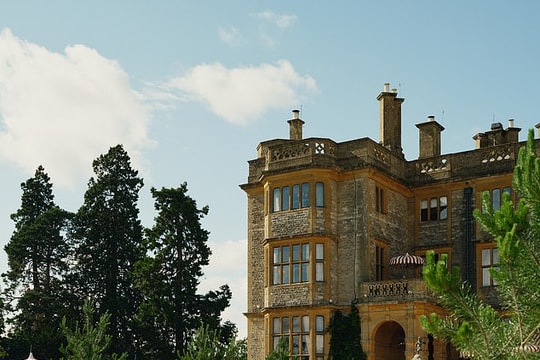 Cô dâu là con gái của tỷ phú, chú rể là nhà vô địch Olympic: Cặp đôi sở hữu khối tài sản khiến ai cũng "choáng"