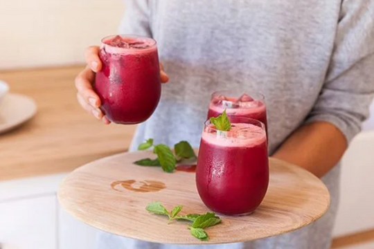 Không cần thuốc, mỗi ngày 2 cốc nước ép này giúp gan sạch, huyết áp ổn định